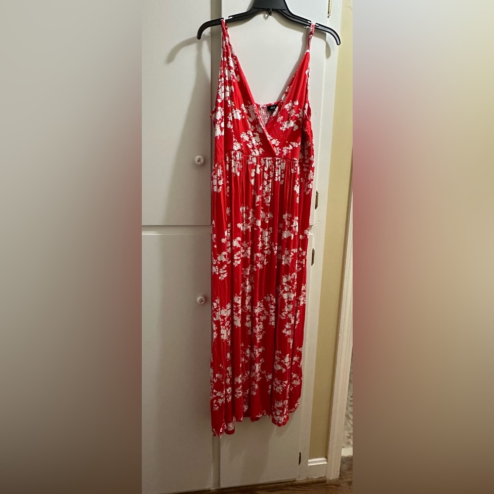Ellos sz 22/24 red/white maxi dress with adjustable straps